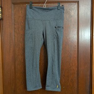 DISCONTINUED! Lucy Half-length Leggings With Zip-open Calf